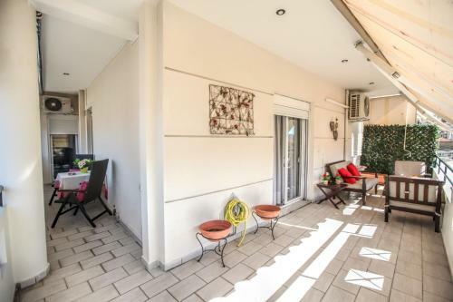 Grand Meteora Central Luxury Apartment