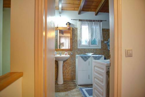 Apartamento Yvoni Village House