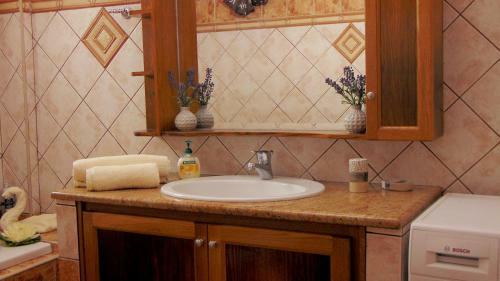 Summer Village House Popi