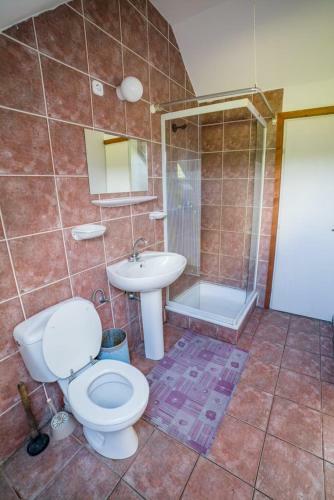 Hostal Tenisz Klub