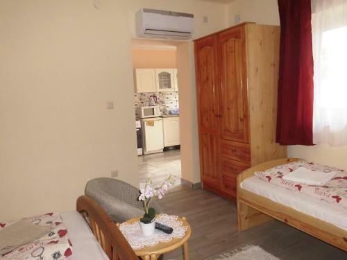 Hostal Napf�ny Apartman