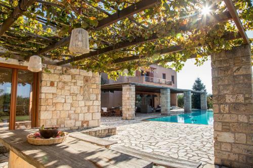 Villa Mediterra Retreat