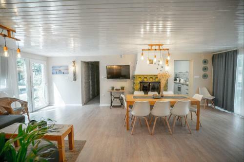 Villa R�zsa Panzi� Vadkerti T�