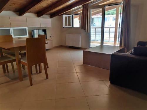 Samaras Apartments