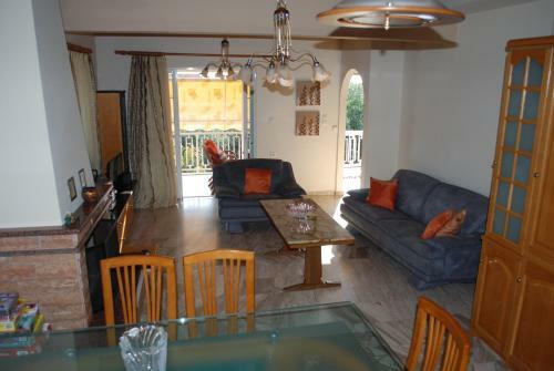 Nikitas Apartment