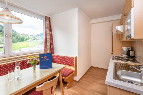 Hotel & Appartement Auerhahn