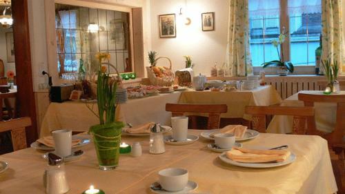 Hostal Gasthaus Engel