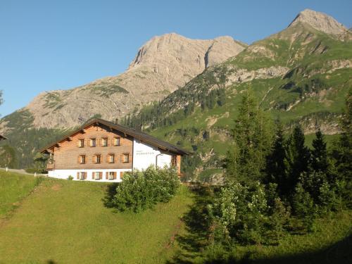 Bed & Breakfast Haus Hubertus