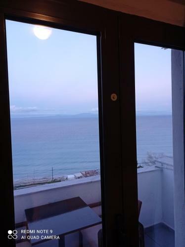 Hostal Gr Apartments Sea View