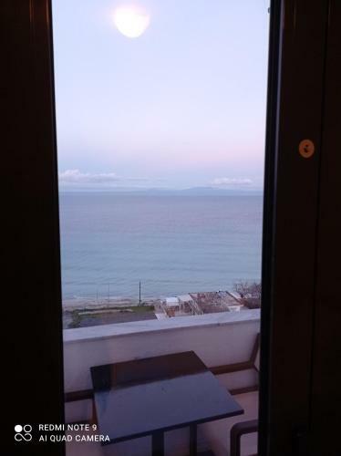 Hostal Gr Apartments Sea View