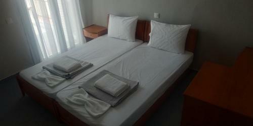 Hostal Gr Apartments Sea View
