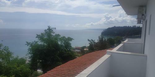 Hostal Gr Apartments Sea View