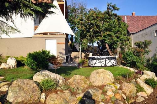 Mistral Holiday House