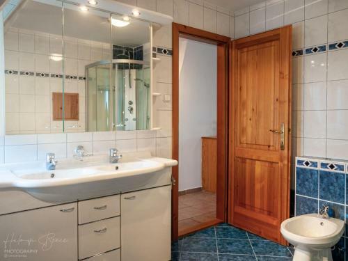 Moai Home Apartman S�rv�r