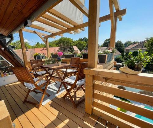 Moai Home Apartman S�rv�r