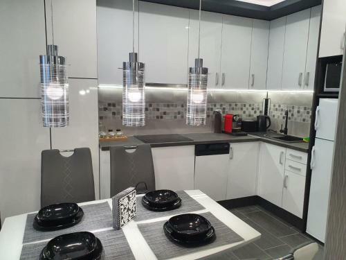 D�vai-lux Apartman S�rv�r