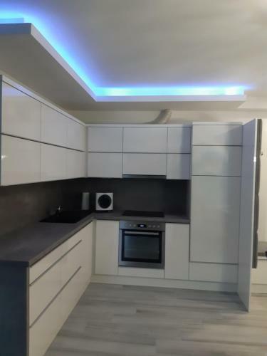 Dilara Apartman S�rv�r