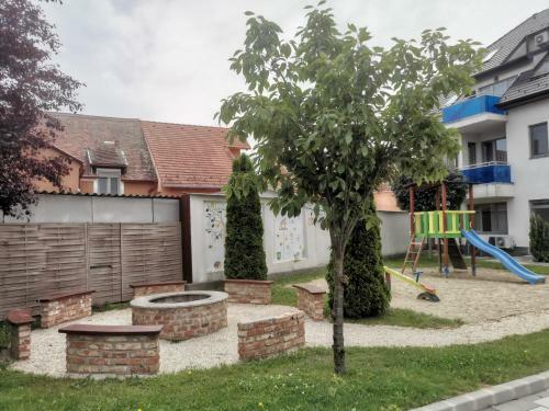 Szab� Lux Apartman