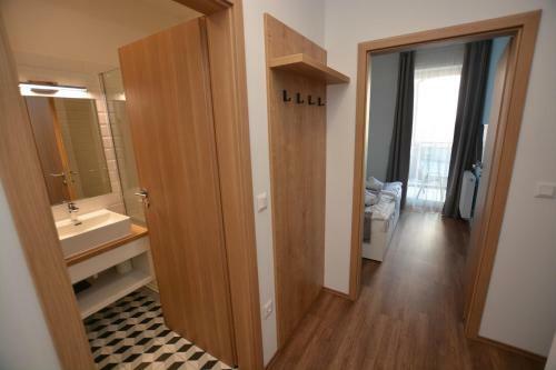 B�bor Apartman