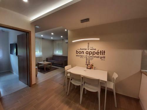 Harmony Apartments S�rv�r