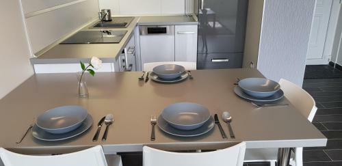 Harmony Apartments S�rv�r
