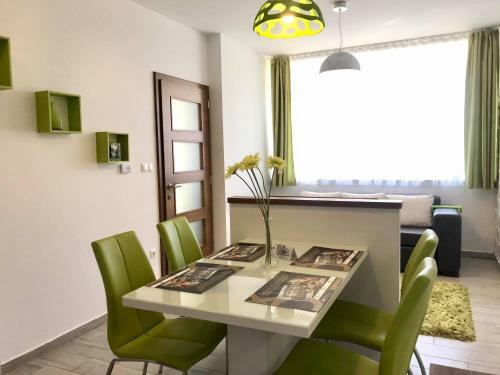 Rubin Eszter Apartman S�rv�r