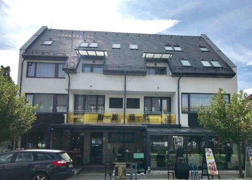 Rubin Eszter Apartman S�rv�r