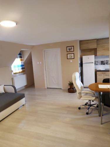 City Apartmanh�z