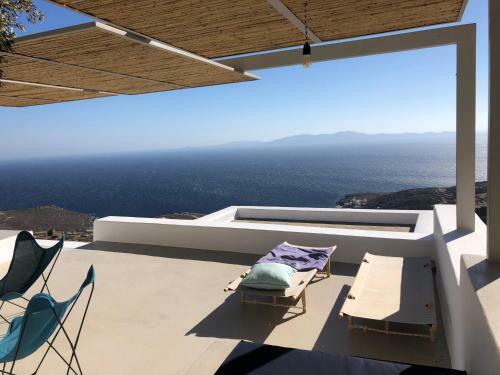 Villa House In Kardiani