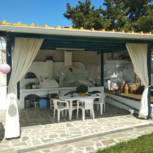 Villa Ananias House