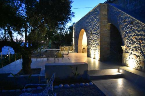 Villa Gika's Hill Stone House