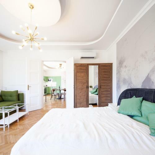 Zach�r Apartman