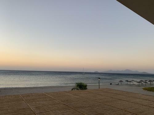 Apartamento Noa Beachfront Suites
