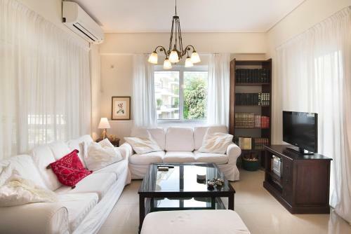 Explore Kalamata From A Brand New Apartment