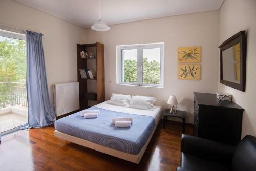 Explore Kalamata From A Brand New Apartment