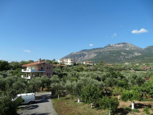 Stavi Apartments