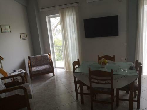 Panos & Antzy Apartments