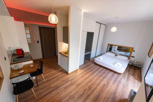 Anazoe Apartment