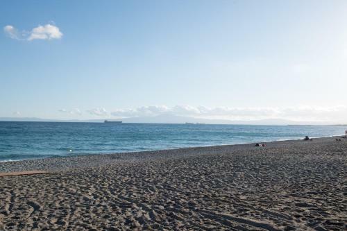 Spacious Beachfront Property (maisonette)