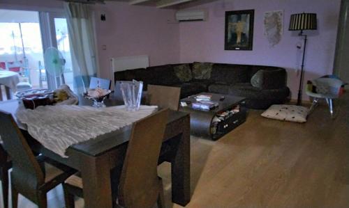 ????? Apartment