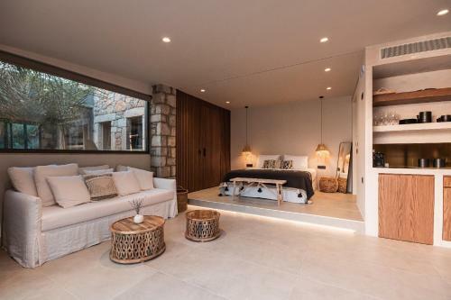 Villa Bungalows At Almiros Beach