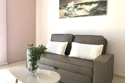 Apartment With Two Bedrooms In The City Center
