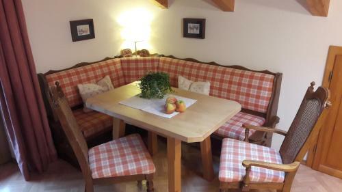 Apartamento Haus Am Kurpark, Ferienwohnung Z�rner