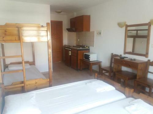 Hostal Stavros