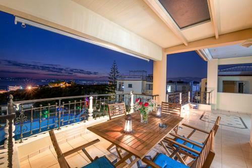 Apartamento Palaiochora Seaview Retreat - Cozy Sunset Rooftop