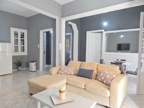 Cozy 2 Bedrooms Apartment On The Hill W/netflix