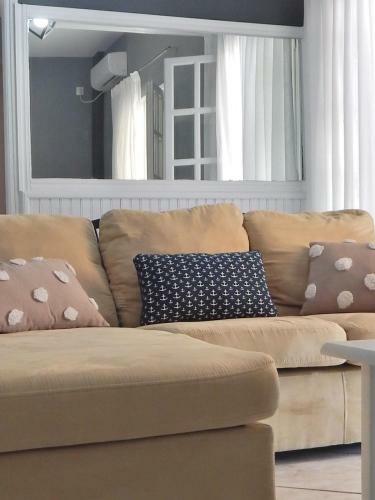 Cozy 2 Bedrooms Apartment On The Hill W/netflix
