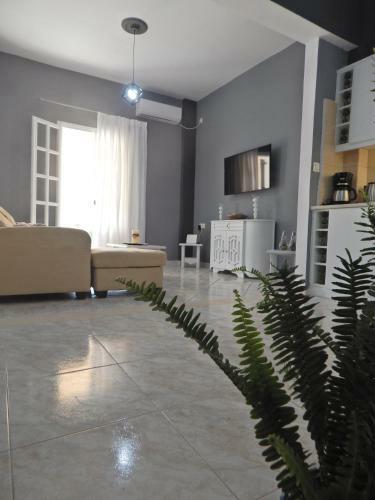 Cozy 2 Bedrooms Apartment On The Hill W/netflix