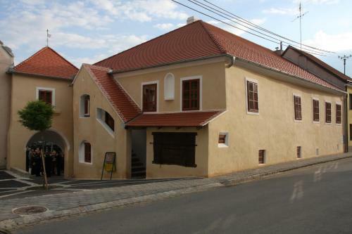 Hotel Eisenhuthaus