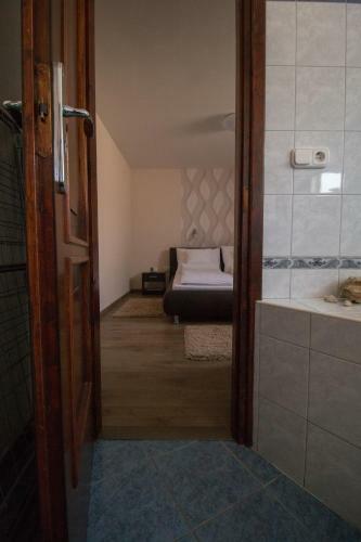 Hostal Bar�tkoz� Vend�gh�z